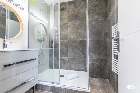 MC-67-SOLIDARITE-2-4, Charmant appartement - 2 chambres/6 places - Montreuil - Photo 52