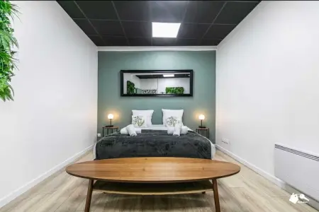 MC-6-GIRARDOT, Appartement spacieux 3 chambres/10 pièces à Montreuil près de Paris - Photo 31
