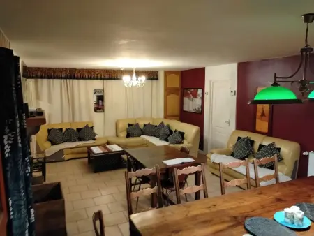 Villa à Gouttières — 350 m² avec piscine privée - Photo 32
