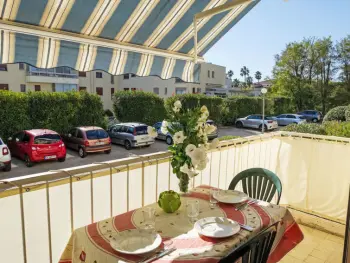 Appartement à Six Fours,Les Bermudes FR8353.140.1 N°49828