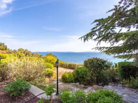 Les Floralies II, Appartement 6 personnes à Le Lavandou - Photo 2