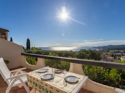 Appartement à Le Lavandou, Les Bougainvillées - L867944