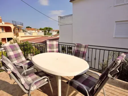 Appartement à Vodice, Josip - L240411