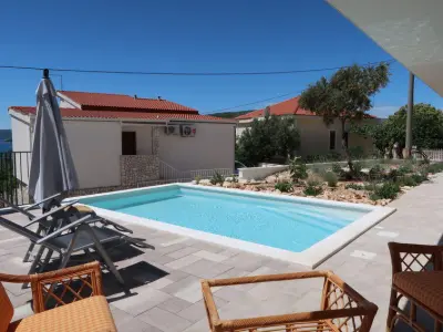 Appartement à Trogir Vranjica, Viva-by the sea-garden & terraces - N°868193