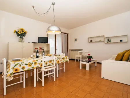 Gianni, Appartement 7 personnes à Torri del Benaco - Photo 7