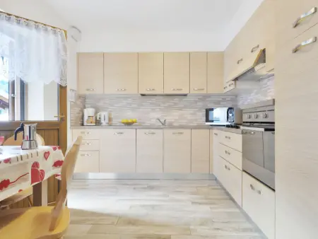 Bernard, Appartement 8 personnes à Campitello - Photo 8