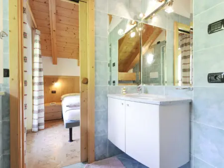 Cecilia, Appartement 6 personnes à Campitello - Photo 11