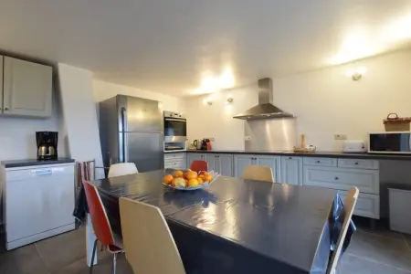 La Tannière, Charmante maison de vacances à Érezée, spacieuse, originale et calme - Photo 3