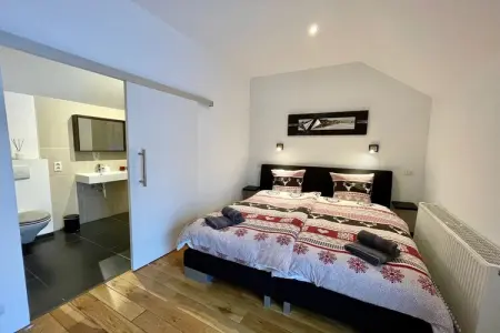 Amante, Maison de vacances moderne à Érezée avec jardin - Photo 9