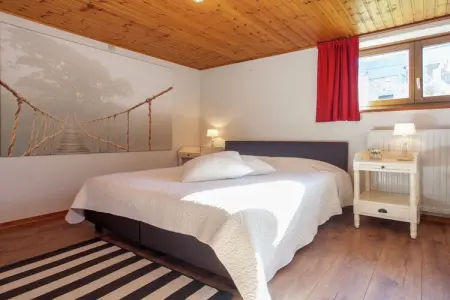 La Belle Reine, Villa vintage avec jardin privé près de la forêt à Rendeux - Photo 3