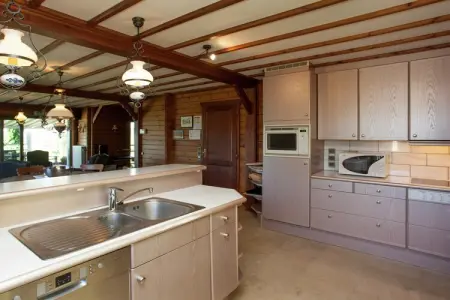 La Belle Reine, Villa vintage avec jardin privé près de la forêt à Rendeux - Photo 9