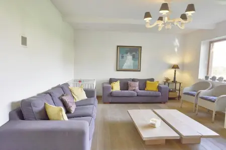 De Vlaamse Kust, Spacieuse demeure avec cour à Diksmuide, en Belgique - Photo 1