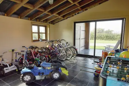 De Vlaamse Kust, Spacieuse demeure avec cour à Diksmuide, en Belgique - Photo 33