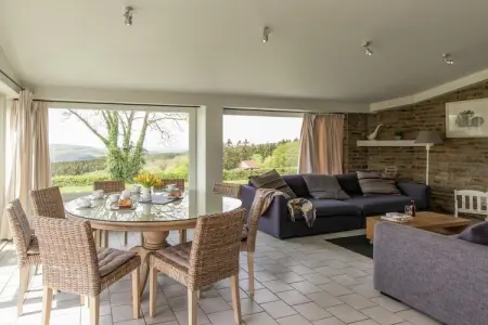 Le Paradis et Espace, Maison de vacances moderne avec sauna à Rendeux - Photo 2