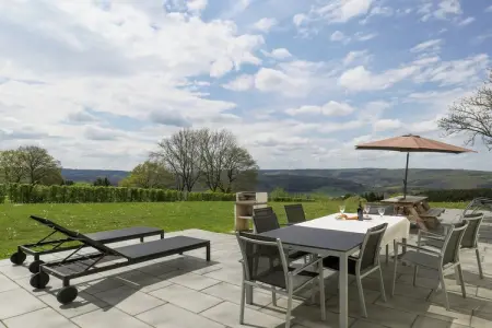 Le Paradis et Espace, Maison de vacances moderne avec sauna à Rendeux - Photo 4