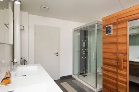 Le Paradis et Espace, Maison de vacances moderne avec sauna à Rendeux - Photo 16