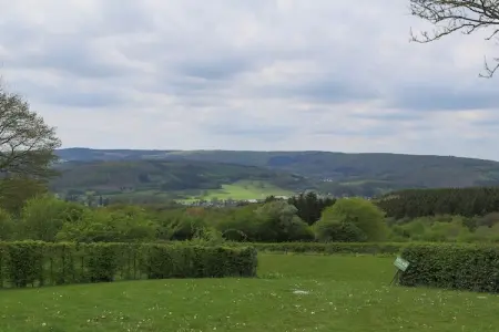 Le Paradis et Espace, Maison de vacances moderne avec sauna à Rendeux - Photo 18