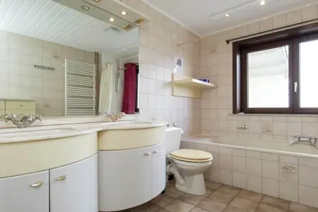 Le Paradis et Espace, Maison de vacances moderne avec sauna à Rendeux - Photo 22