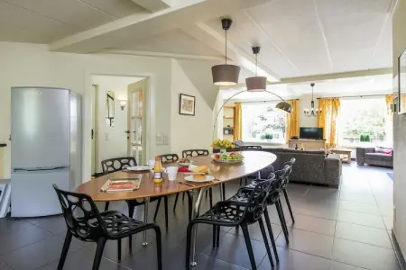 The Heart and Joy, Belle villa avec jardin clôturé près de la forêt à Rendeux - Photo 2