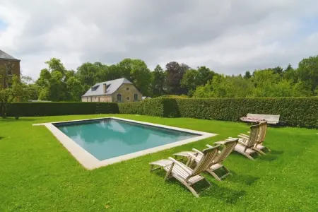 En Face du Château, Maison de vacances à la française à Gesves avec piscine - Photo 7