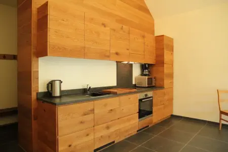 Le Vieux Tilleul du Château, Maison de vacances boutique avec piscine à Gesves - Photo 2