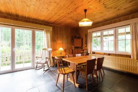 Aguirre, Confortable chalet avec jardin à Bütgenbach près du lac - Photo 8