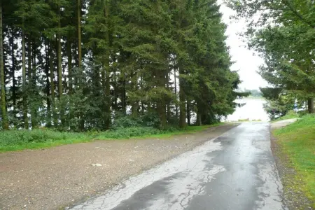 Aguirre, Confortable chalet avec jardin à Bütgenbach près du lac - Photo 26