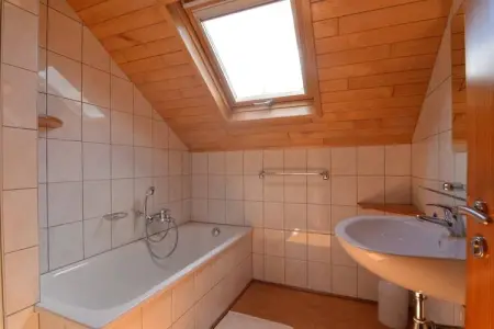 Am Burggarten, Belle maison de vacances à Bütgenbach au bord du lac - Photo 25