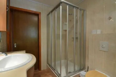 Haus Annick, Belle maison de vacances au bord de la forêt à Nidrum - Photo 19