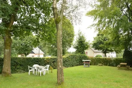 Canneberge, Maison de vacances Quaint à Elsenborn près de la forêt - Photo 17