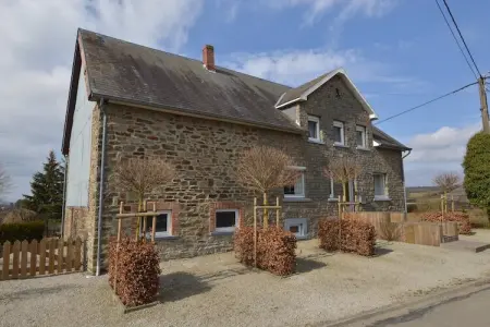 Amel 1 en 2, Belle maison de vacances à Heppenbach avec jardin - Photo 5