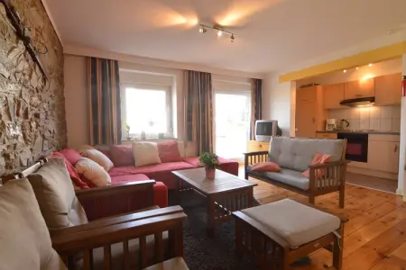 Amel 1 en 2, Belle maison de vacances à Heppenbach avec jardin - Photo 6