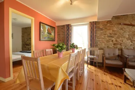 Amel 1 en 2, Belle maison de vacances à Heppenbach avec jardin - Photo 7