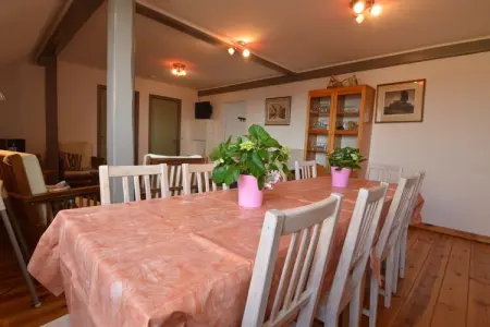 Amel 1 en 2, Belle maison de vacances à Heppenbach avec jardin - Photo 10