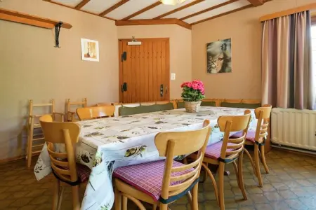 Am Brunnen, Maison de vacances moderne à Amel avec jardin - Photo 7