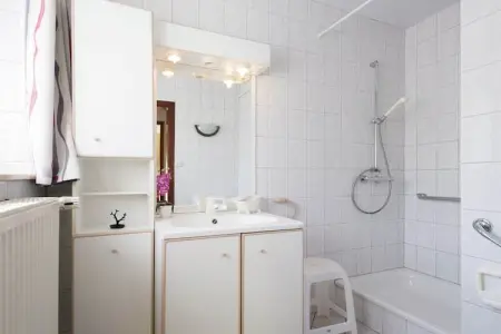 Am Brunnen, Maison de vacances moderne à Amel avec jardin - Photo 22