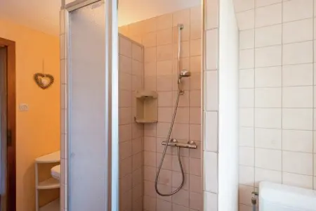 Am Brunnen, Maison de vacances moderne à Amel avec jardin - Photo 24