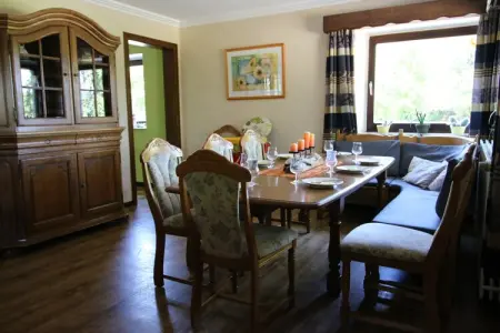 Am weissen Hirsch, Belle maison de vacances au bord de la forêt à Amel - Photo 7