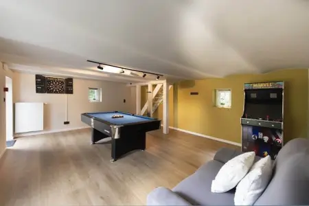 Au bois dormant, Demeure moderne avec piscine privée à Aubel - Photo 16