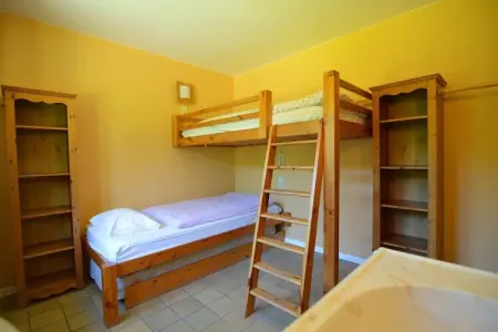 Le Milan Royal, Charmante maison de vacances en pierre avec jardin, barbecue couvert, bar et sauna à Robertville - Photo 17