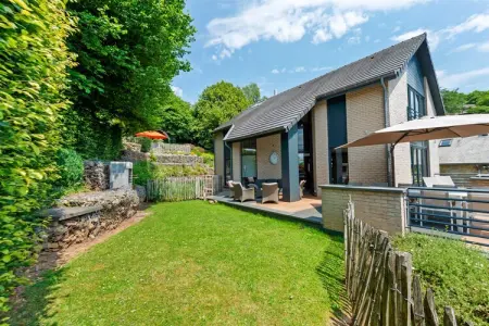 Le Rendez Vous, Maison de vacances cosy à Malmedy avec sauna et jacuzzi - Photo 1