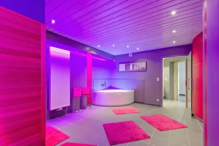 Le Rendez Vous, Maison de vacances cosy à Malmedy avec sauna et jacuzzi - Photo 4