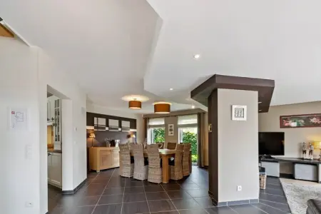 Le Rendez Vous, Maison de vacances cosy à Malmedy avec sauna et jacuzzi - Photo 8