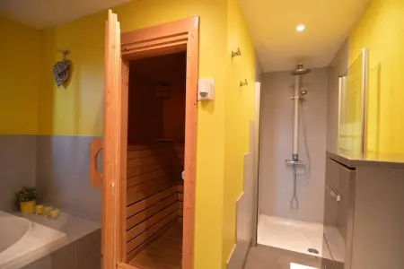 Balcon de Malmedy, Maison de vacances spacieuse avec sauna à Malmedy - Photo 15