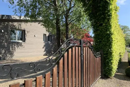 La Fagnardise, Chalet confortable à Malmedy avec jardin privé - Photo 8