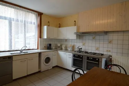 Le Laurier Rose, Charmante maison de vacances avec piscine à Coo - Photo 3