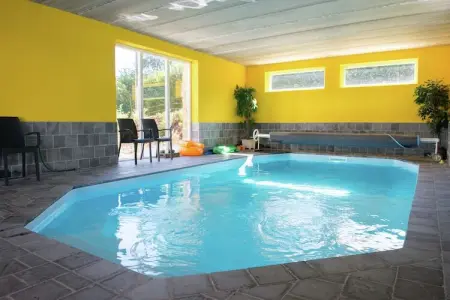 Ny des anges, Maison de vacances paisible avec piscine privée à Stoumont - Photo 1