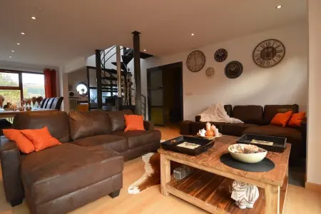 Ny des anges, Maison de vacances paisible avec piscine privée à Stoumont - Photo 2