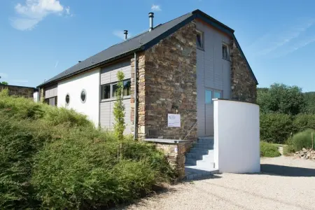 Ny des anges, Maison de vacances paisible avec piscine privée à Stoumont - Photo 5