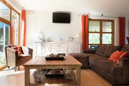 Ny des anges, Maison de vacances paisible avec piscine privée à Stoumont - Photo 8